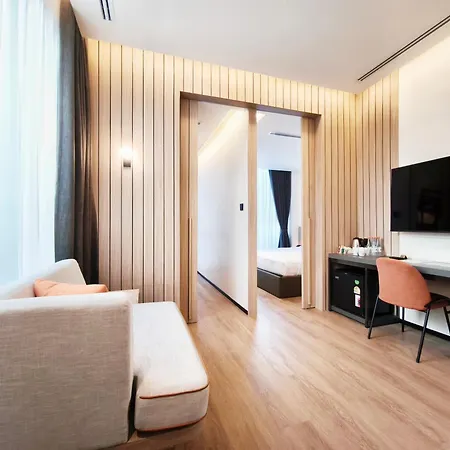 Citichic Sukhumvit 13 By Compass Hospitality Bangkok Exterior photo