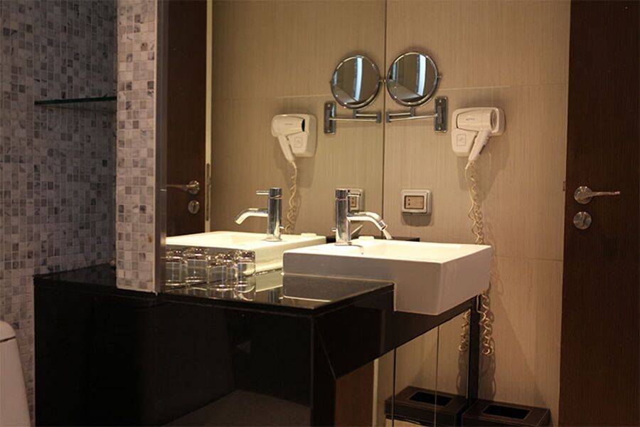 Citichic Sukhumvit 13 By Compass Hospitality - Newly Renovated Hotel 3*