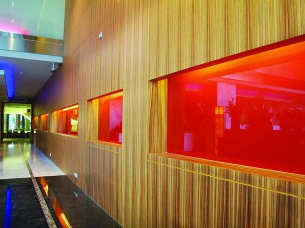 Citichic Sukhumvit 13 By Compass Hospitality - Newly Renovated Hotel Bangkok