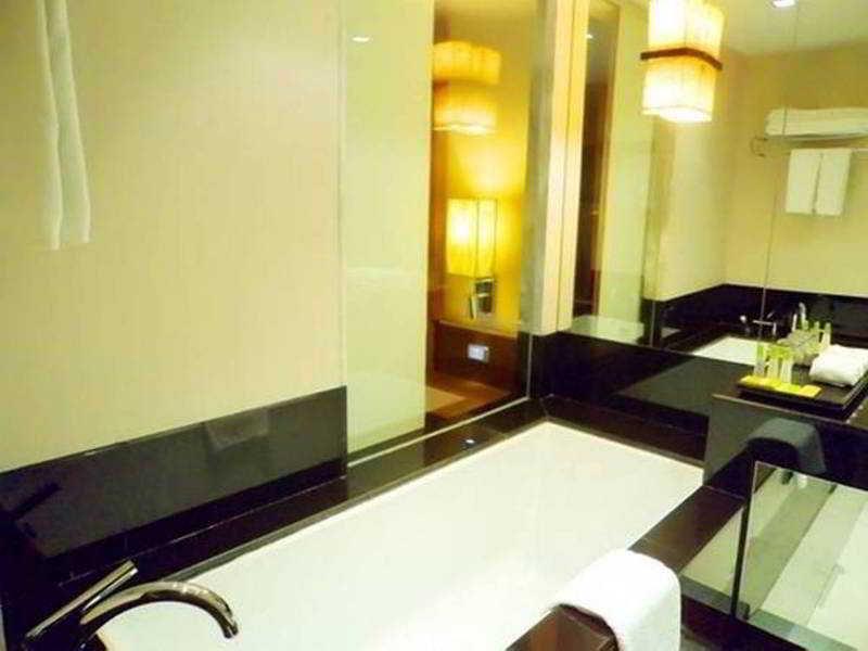 Citichic Sukhumvit 13 By Compass Hospitality - Newly Renovated