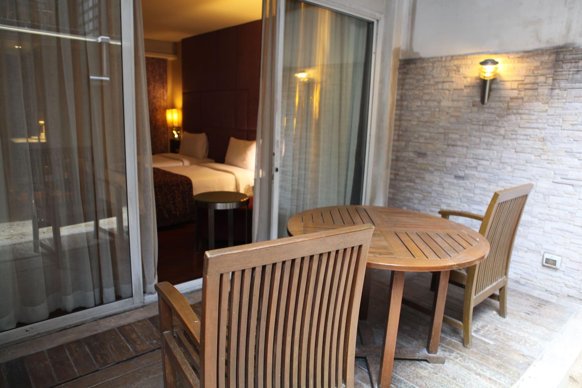 Citichic Sukhumvit 13 By Compass Hospitality - Newly Renovated Hotel 3*