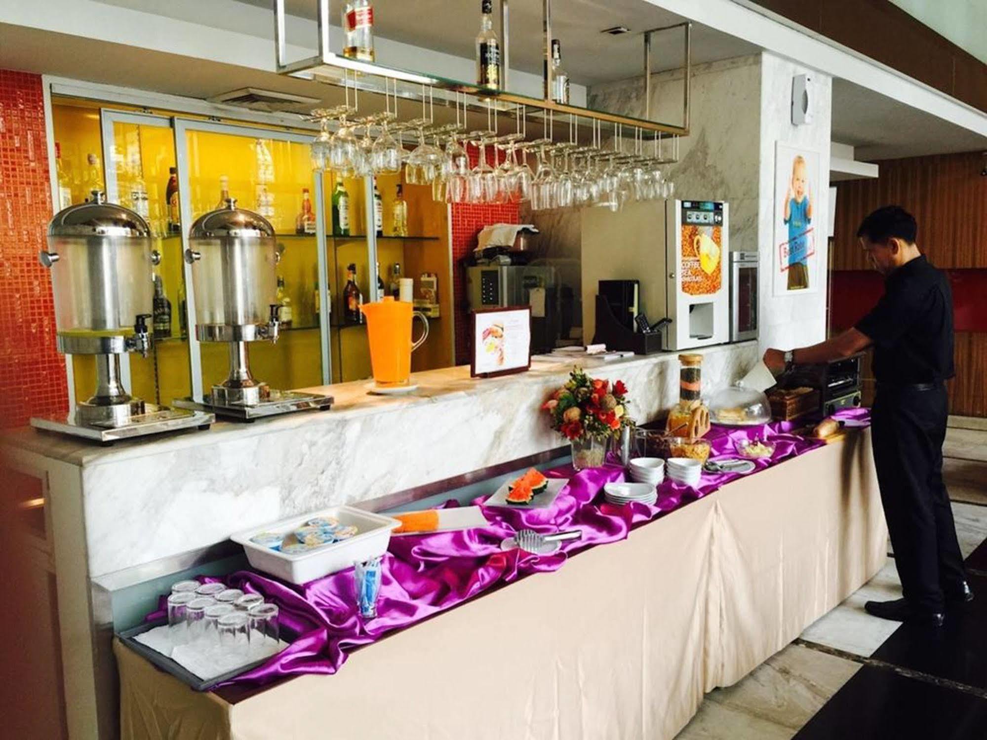 Citichic Sukhumvit 13 By Compass Hospitality - Newly Renovated 3* Bangkok
